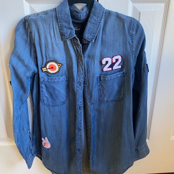 Tops - Picture 2 of 5